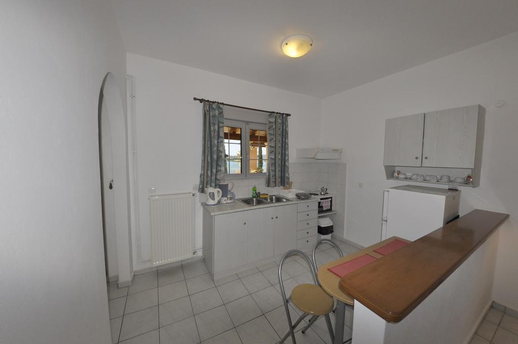 Egli Apartments Kontokali Room photo